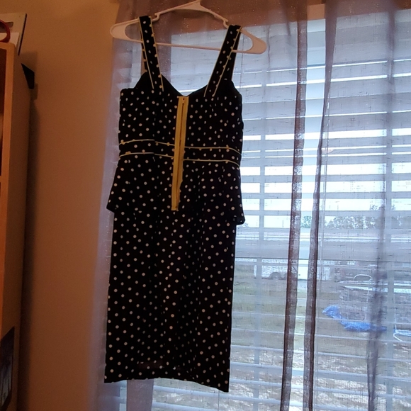 Dress - Picture 3 of 4